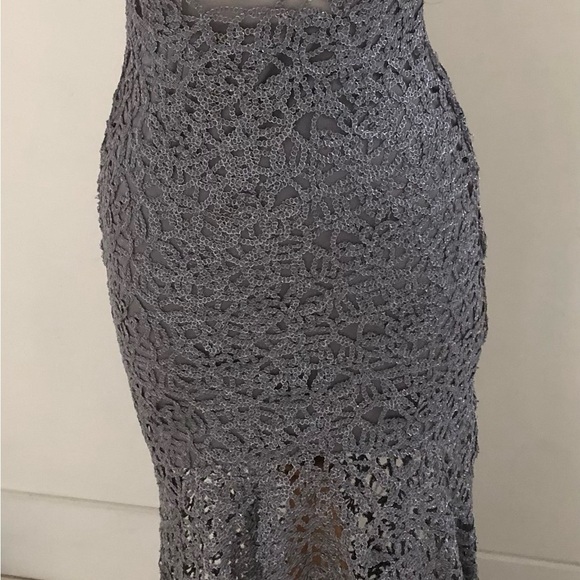 Gorgeous silver thick lace evening gown - Picture 6 of 9